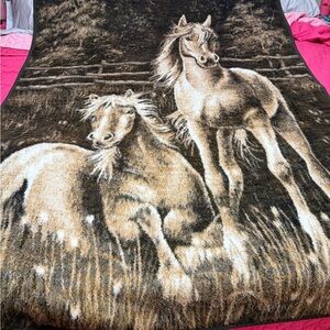 Wildlife Horse Print Throw Blanket - Brown and Cream
